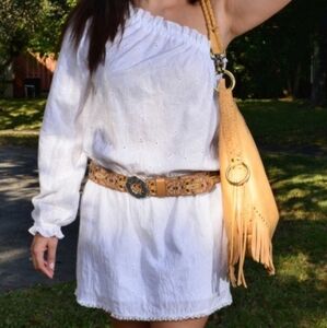 NWT Vikki Nikks Boho Asymmetrical White Embroidered Dress - Size M